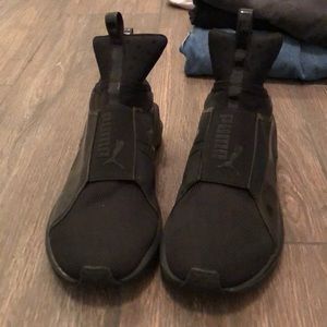black pumas